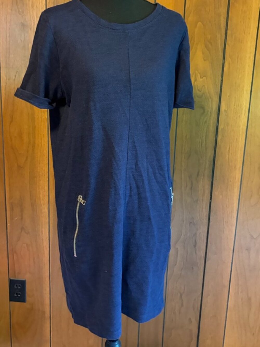 Gap vintage navy shift dress with zipper pockets